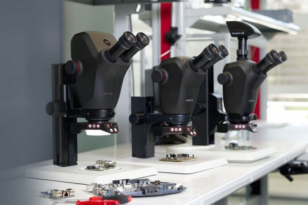 Leica - Ivesta 3 Greenough Stereo Microscopes