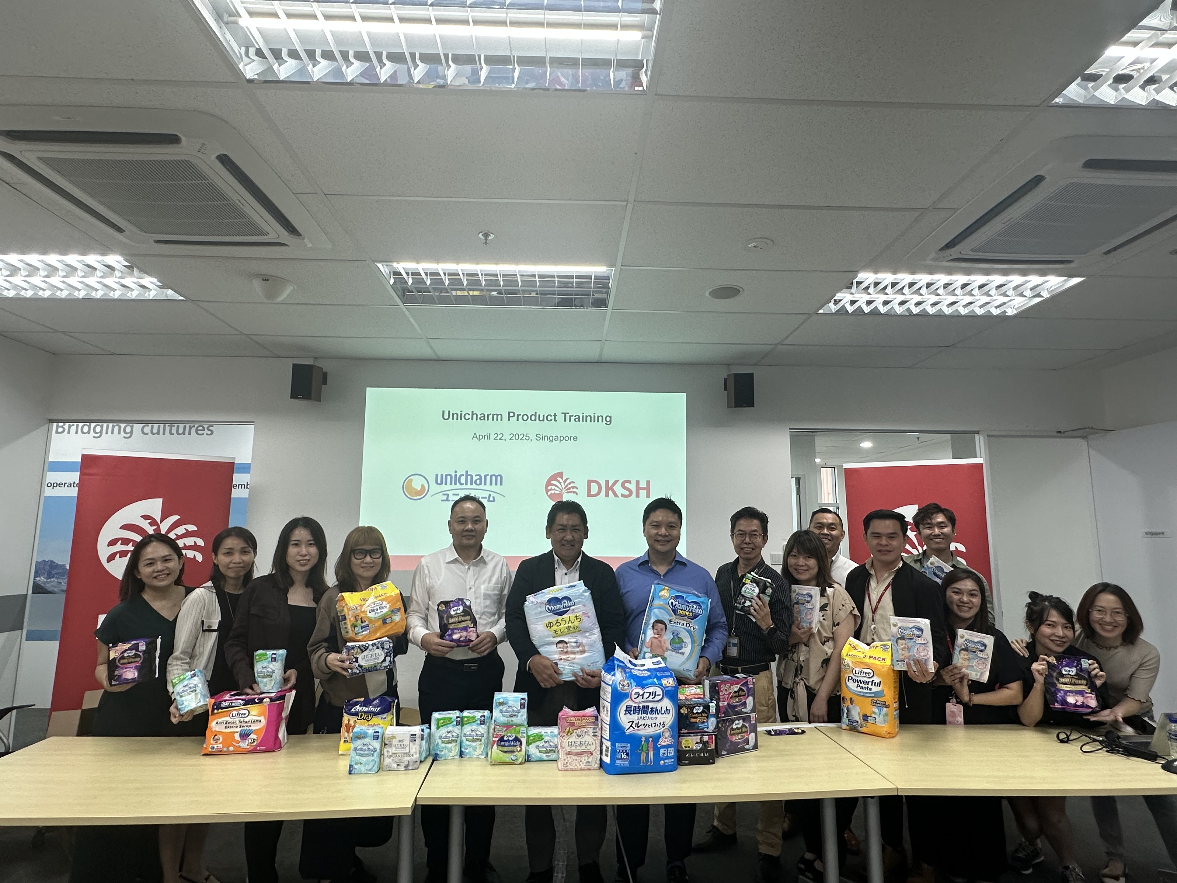 dksh-consumer-goods-singapore-strengthens-personal-care-portfolio-through-expanded-strategic-partnership-with-unicharm